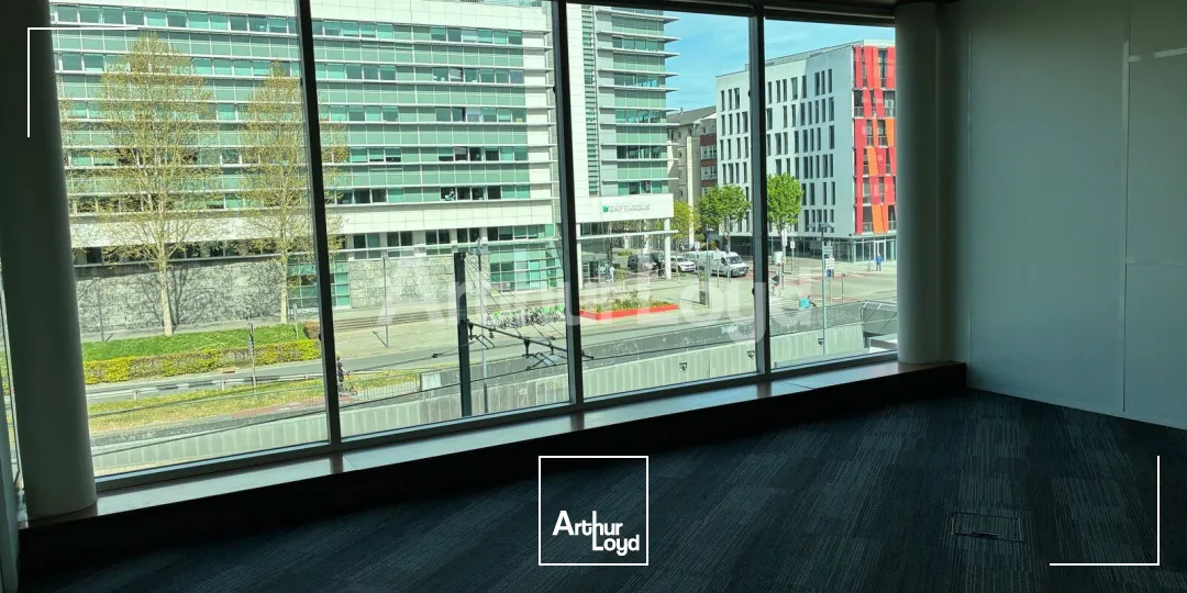 Bureaux - Location - LA MADELEINE - 59110 - 330.05-1242.05 - 7738530