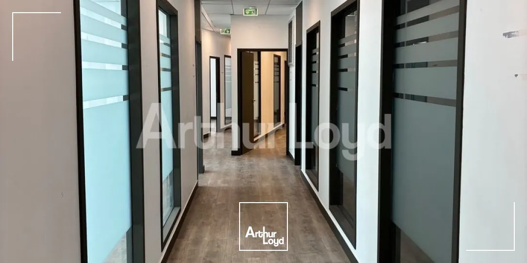 Bureaux - Location - LA MADELEINE - 59110 - 330.05-1242.05 - 7738519