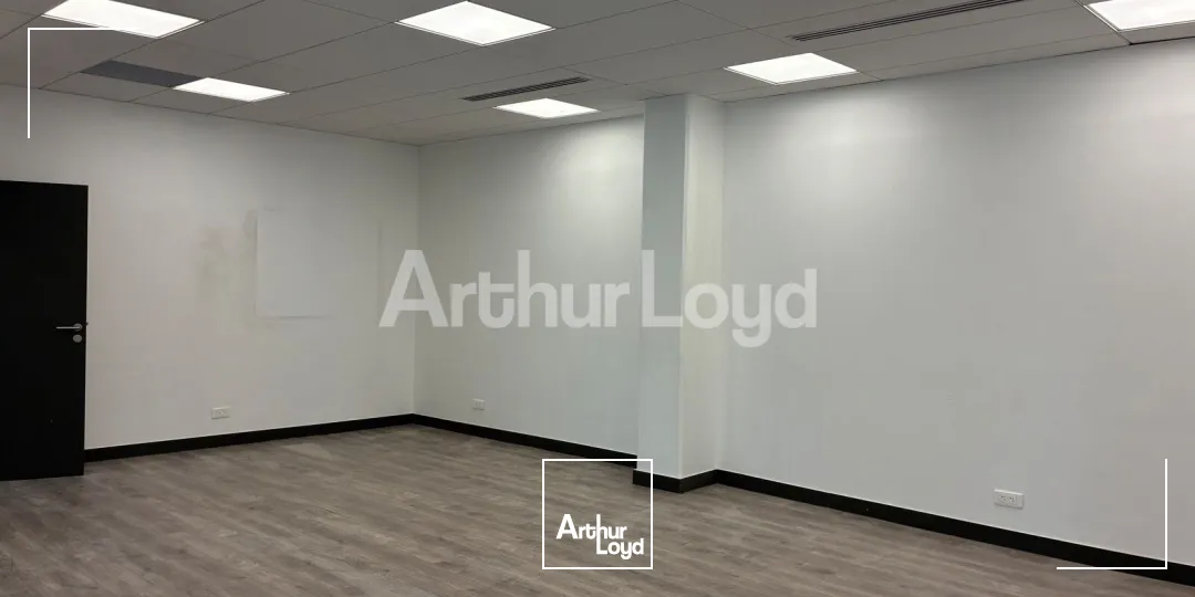 Bureaux - Location - LA MADELEINE - 59110 - 330.05-1242.05 - 7738524
