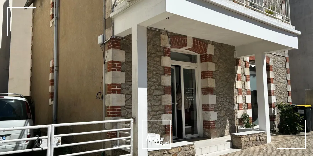 Locaux commerciaux - Location - LA BAULE ESCOUBLAC - 44500 - 41-41 - 7738635