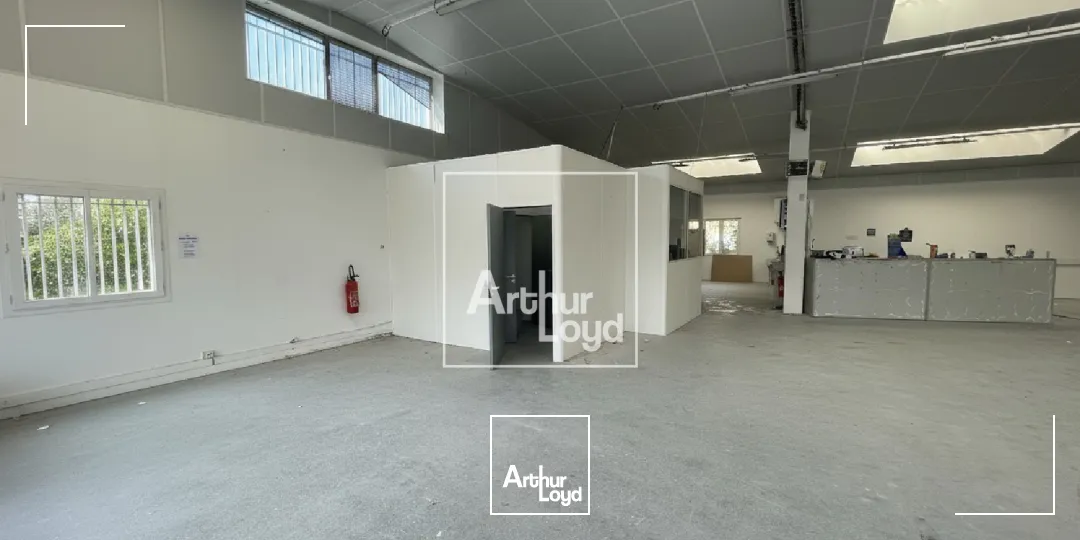 Locaux d'activité & Entrepôts - Location - VOIRON - 38500 - 414-414 - 7739190