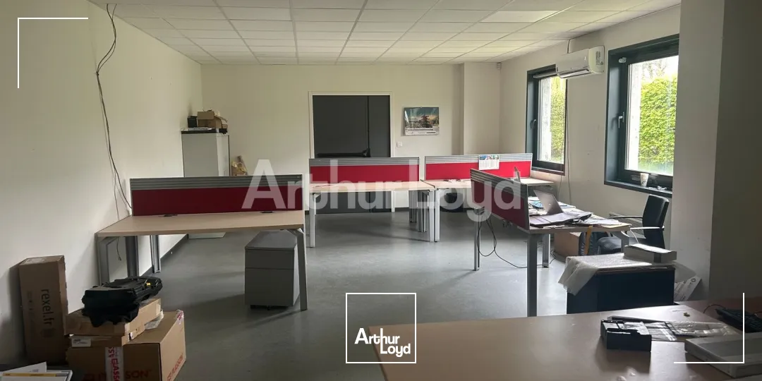 Locaux d'activité & Entrepôts - Location - SAINGHIN EN MELANTOIS - 59262 - 582-1693 - 7739439