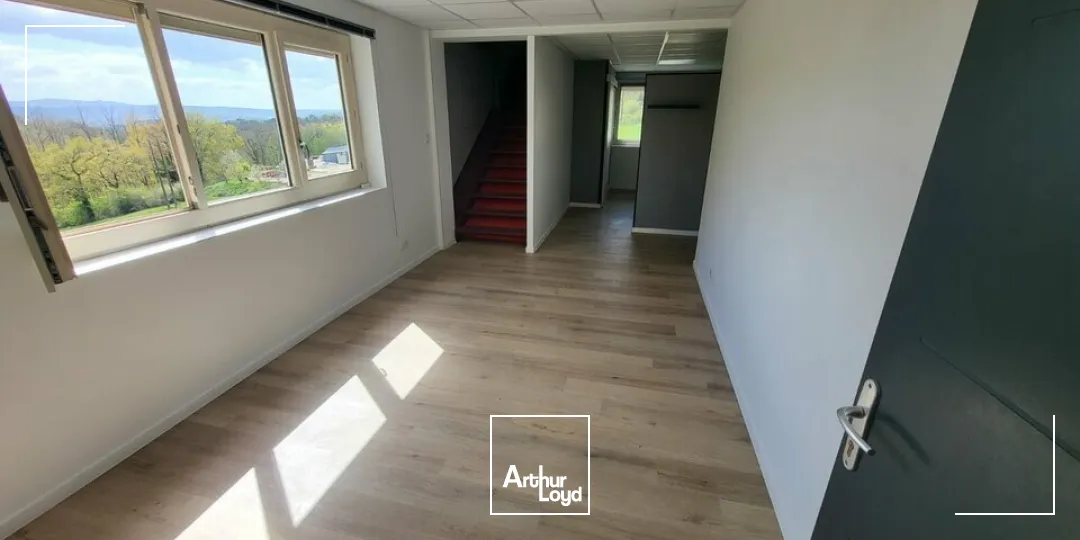 Locaux d'activité & Entrepôts - Location - USSAC - 19270 - 250-250 - 7740773