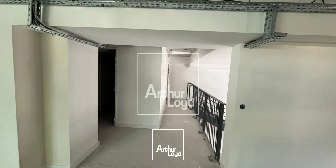 Locaux d'activité & Entrepôts - Vente - GRENOBLE - 38000 - 118.22-1035.88 - 7740991