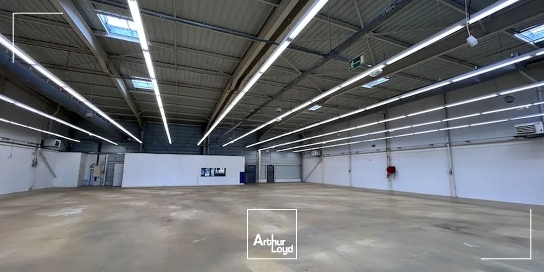 Locaux commerciaux - Location - VIRIAT - 01440 - 735-735 - 7741047