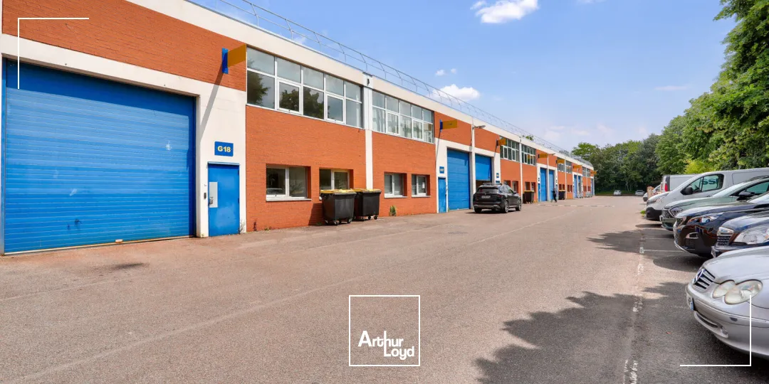 Locaux d'activité & Entrepôts - Location - SAINT OUEN L'AUMONE - 95310 - 42-1143 - 7741230