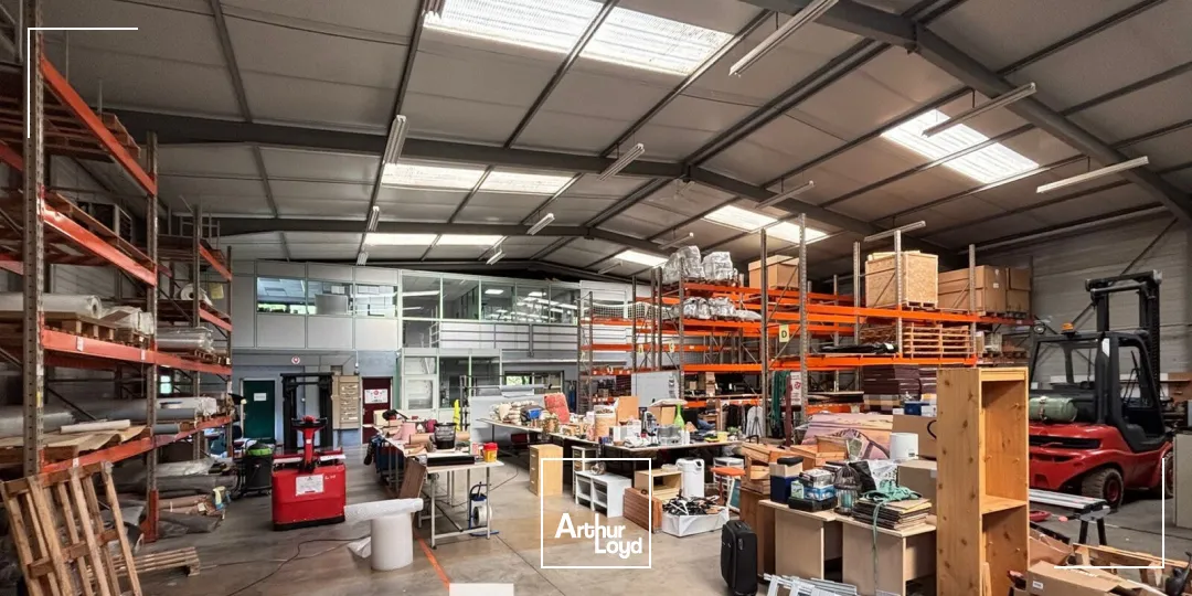 Locaux d'activité & Entrepôts - Vente - FLEURIEU SUR SAONE - 69250 - 730-730 - 7741458