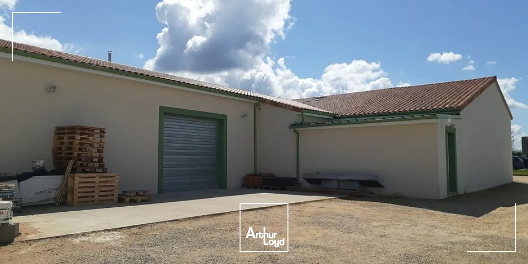 Locaux d'activité & Entrepôts - Location - CISSE - 86170 - 400-400 - 7741676