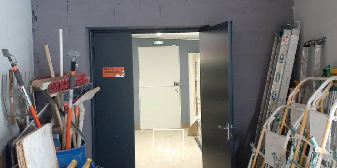 Locaux d'activité & Entrepôts - Location - CISSE - 86170 - 400-400 - 7741680