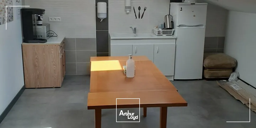 Locaux d'activité & Entrepôts - Location - CISSE - 86170 - 400-400 - 7741681