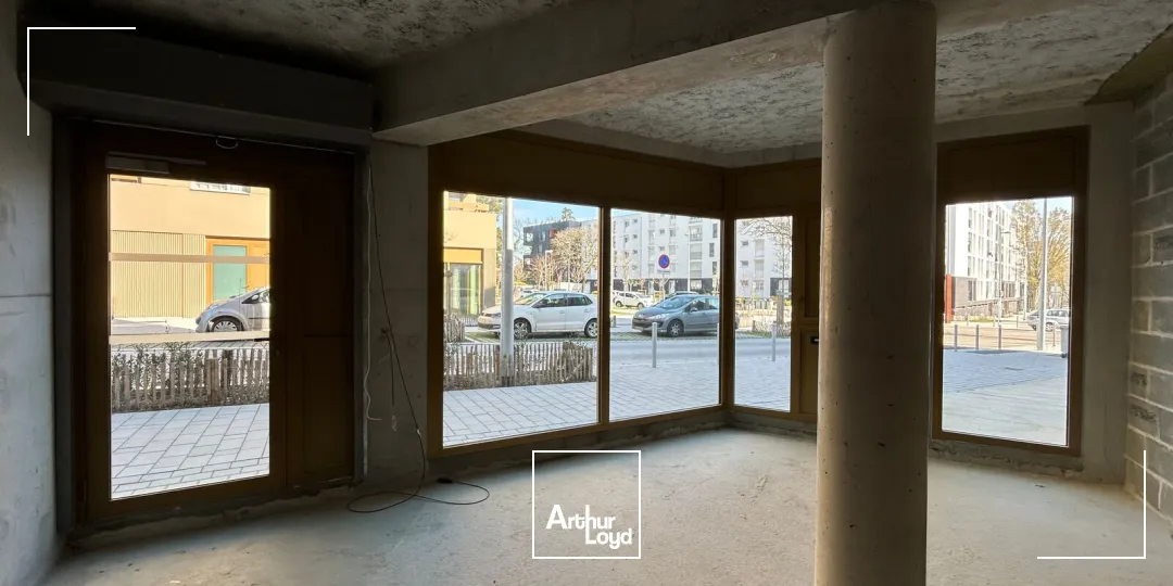 Locaux commerciaux - Location - NANTES - 44300 - 36.7-82.7 - 7742045