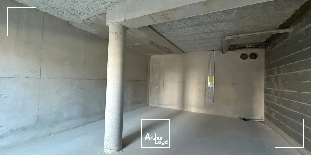 Locaux commerciaux - Location - NANTES - 44300 - 36.7-82.7 - 7742050