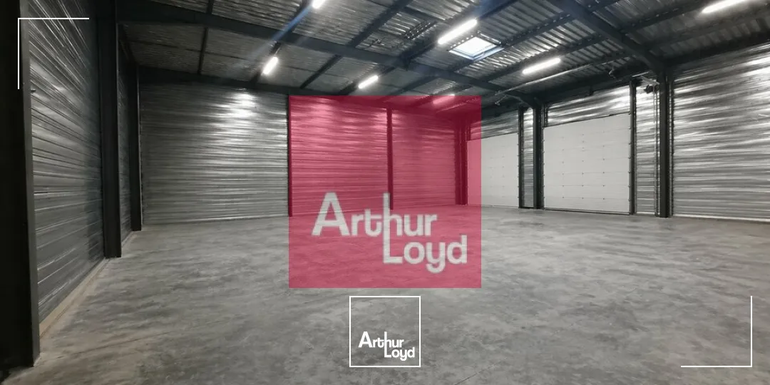 Locaux d'activité & Entrepôts - Location - LEZOUX - 63190 - 696-696 - 7742488