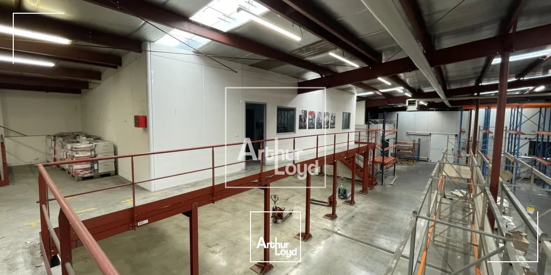 Locaux d'activité & Entrepôts - Location - GIERES - 38610 - 1968-1968 - 7742741