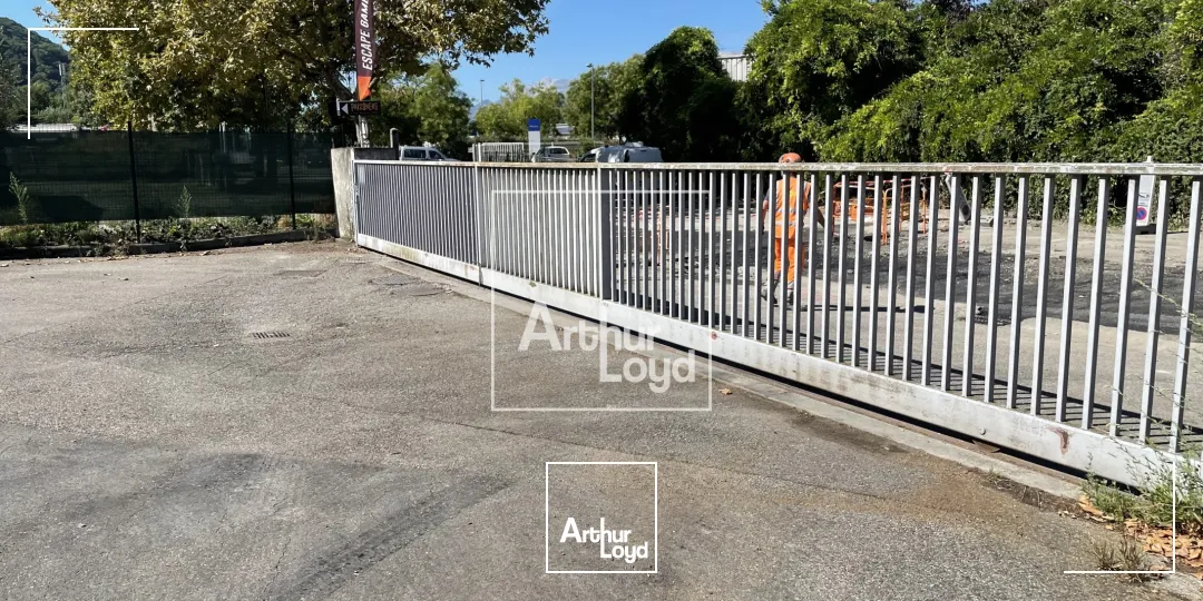 Locaux d'activité & Entrepôts - Location - GIERES - 38610 - 1968-1968 - 7742733