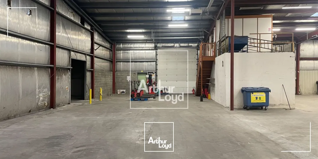 Locaux d'activité & Entrepôts - Location - GIERES - 38610 - 1968-1968 - 7742736