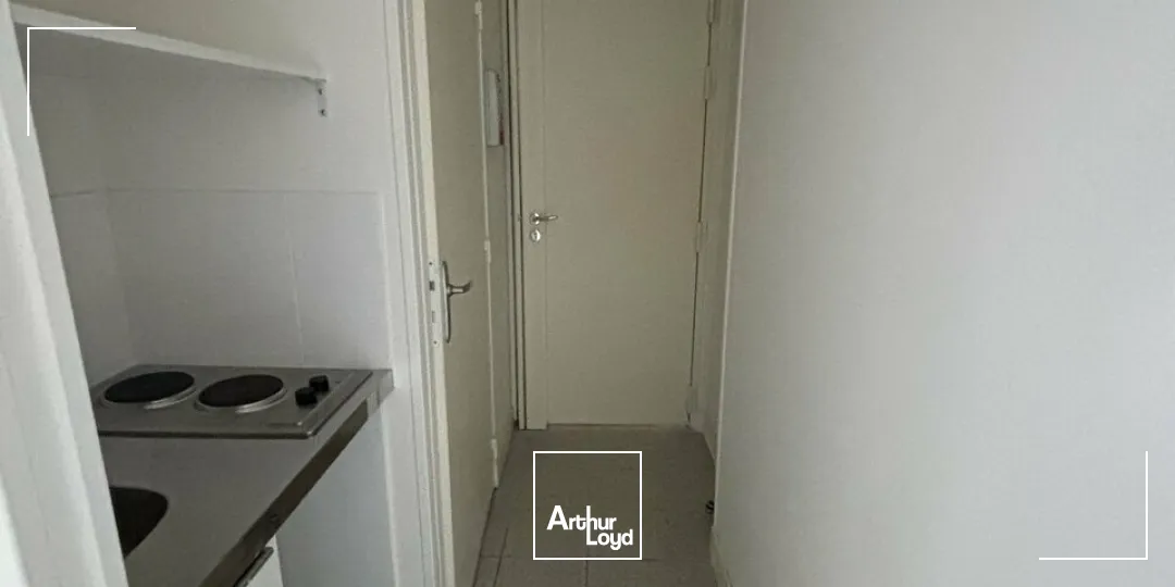 Locaux commerciaux - Location - BRIVE-LA-GAILLARDE - 19100 - 60-60 - 7743402