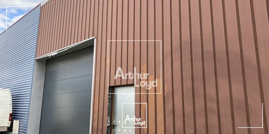 Locaux d'activité & Entrepôts - Vente - MOISSY CRAMAYEL - 77550 - 245-245 - 7743447