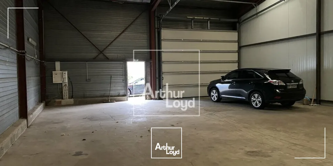 Locaux d'activité & Entrepôts - Vente - MOISSY CRAMAYEL - 77550 - 245-245 - 7743452