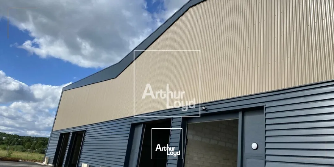 Locaux d'activité & Entrepôts - Vente - MOISSY CRAMAYEL - 77550 - 418-3990 - 7743459