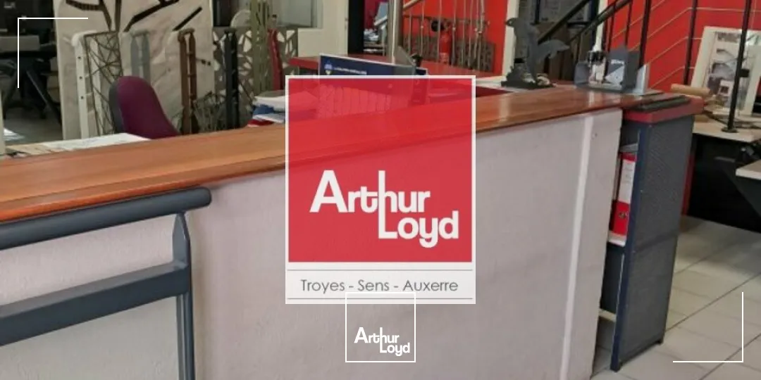 Locaux d'activité & Entrepôts - Vente - SAINT-JULIEN-LES-VILLAS - 10800 - 1115-1115 - 7744405