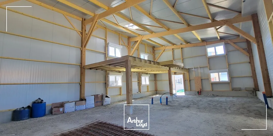Locaux d'activité & Entrepôts - Location - PLOUGOUMELEN - 56400 - 135-453 - 7746307