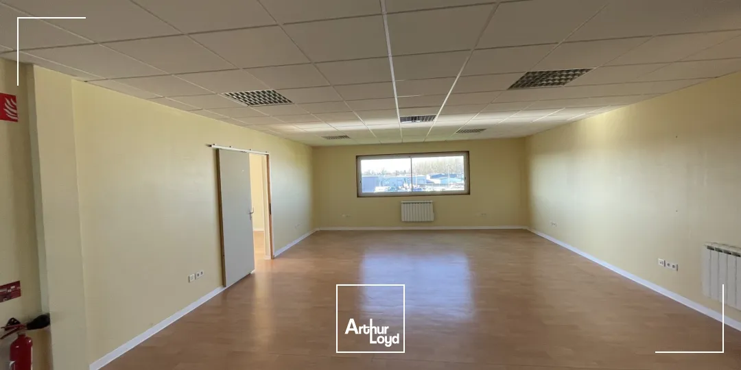 Locaux d'activité & Entrepôts - Location - SAINT JACQUES SUR DARNETAL - 76160 - 190-190 - 7746356