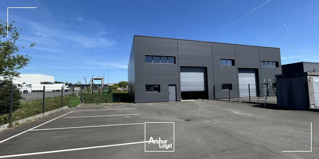 Locaux d'activité & Entrepôts - Location - VIGNEUX DE BRETAGNE - 44360 - 300-300 - 7746404