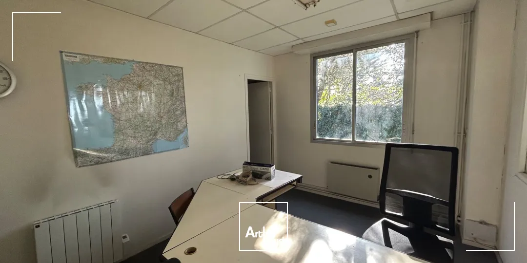 Locaux d'activité & Entrepôts - Location - CHATEAUBRIANT - 44110 - 646-646 - 7746417