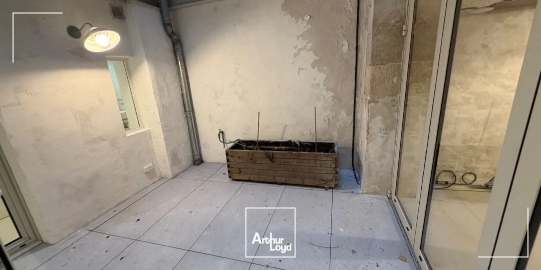 Locaux commerciaux - Vente - BORDEAUX - 33000 - 99.7-99.7 - 7746459