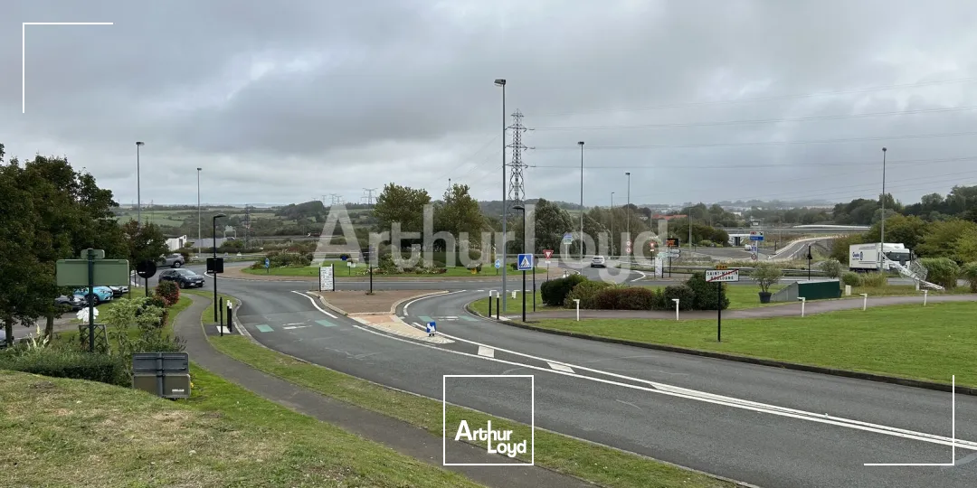 Locaux commerciaux - Location - SAINT MARTIN BOULOGNE - 62280 - 817-817 - 7746710