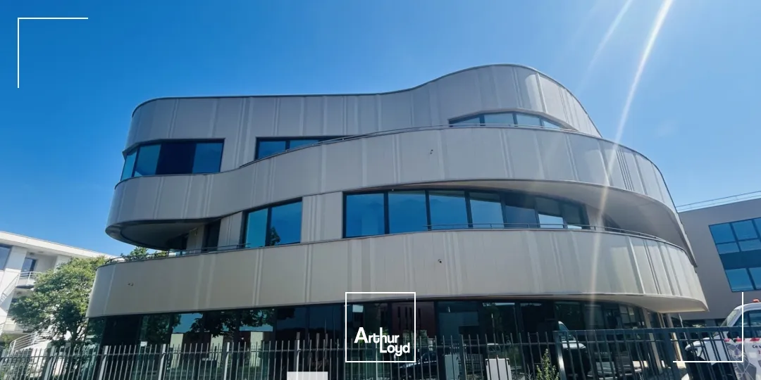 Bureaux - Location - DARDILLY - 69570 - 244.37-244.37 - 7746843