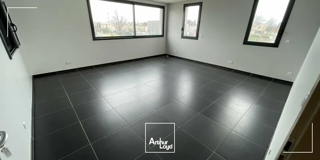 Locaux d'activité & Entrepôts - Location - VALENCE - 26000 - 530-530 - 7746963