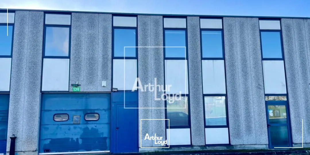 Locaux d'activité & Entrepôts - Location - VAUX-LE-PENIL - 77000 - 460-460 - 7747032