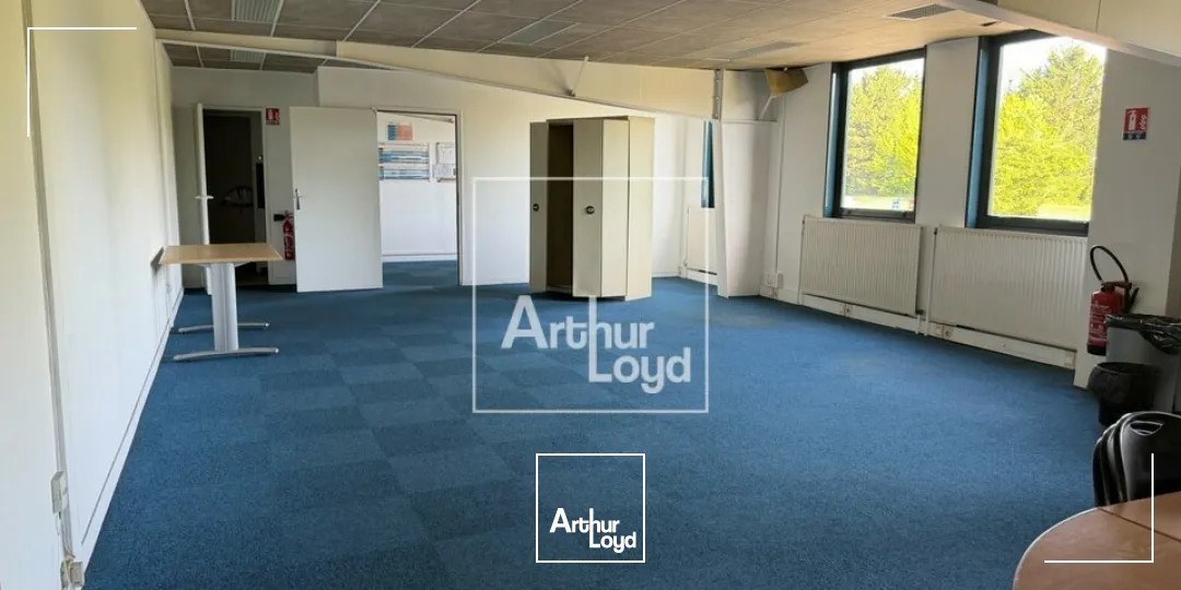 Locaux d'activité & Entrepôts - Location - VAUX-LE-PENIL - 77000 - 460-460 - 7747033