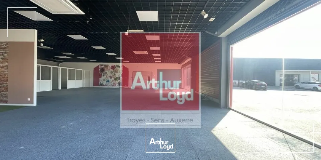 Locaux commerciaux - Location - CHAUMONT - 52000 - 392-392 - 7747072