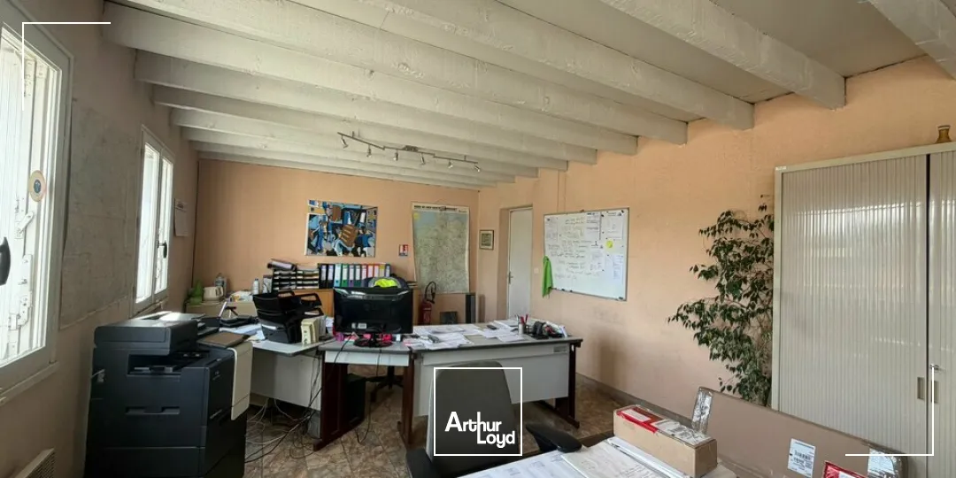 Locaux d'activité & Entrepôts - Location - SAINT-GERMAIN-DU-PUY - 18390 - 400-400 - 7747097