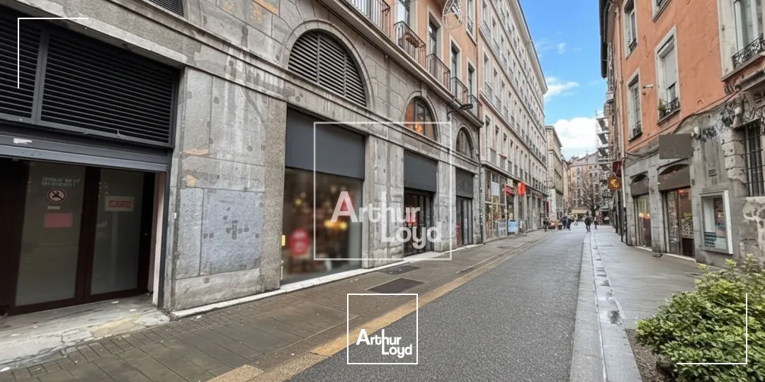 Locaux commerciaux - Location - GRENOBLE - 38000 - 900-900 - 7747243