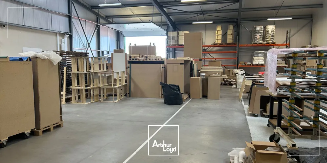 Locaux d'activité & Entrepôts - Location - SAINT JULIEN DE CONCELLES - 44450 - 460-460 - 7747416