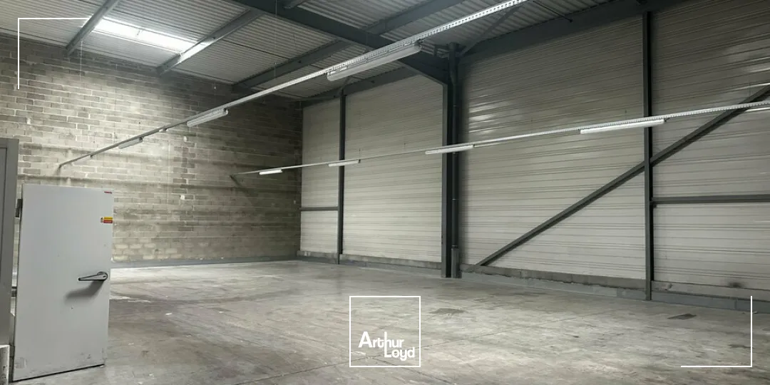 Locaux commerciaux - Location - SAINT-GERMAIN-DU-PUY - 18390 - 1743-1743 - 7748094