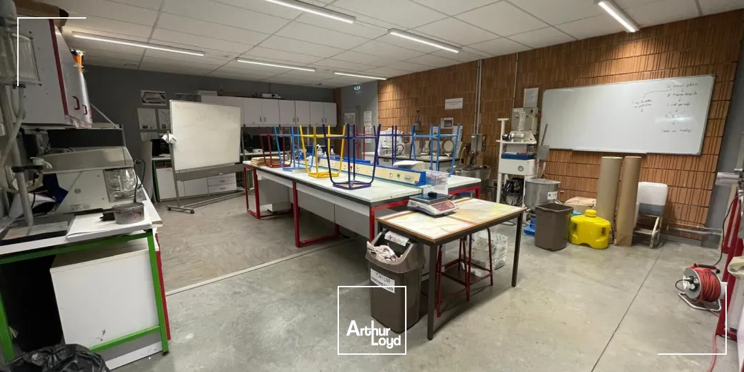 Bureaux - Location - MONT SAINT AIGNAN - 76130 - 1974-1974 - 7748314