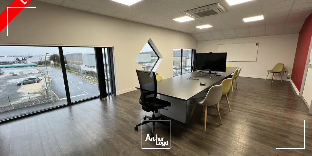 Locaux d'activité & Entrepôts - Location - CHATEAUBERNARD - 16100 - 727-727 - 7749247