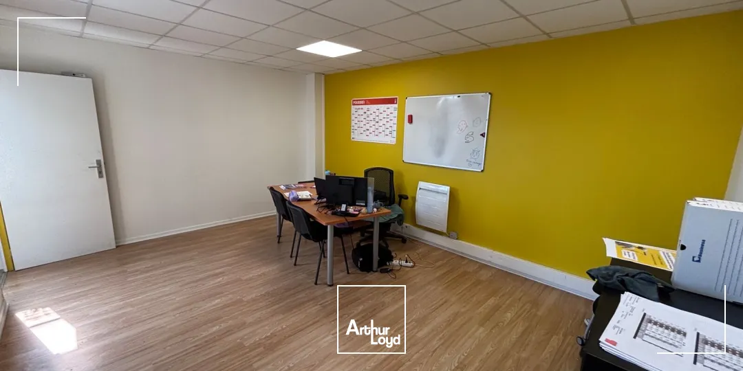 Locaux d'activité & Entrepôts - Location - SOTTEVILLE LES ROUEN - 76300 - 425-425 - 7749400