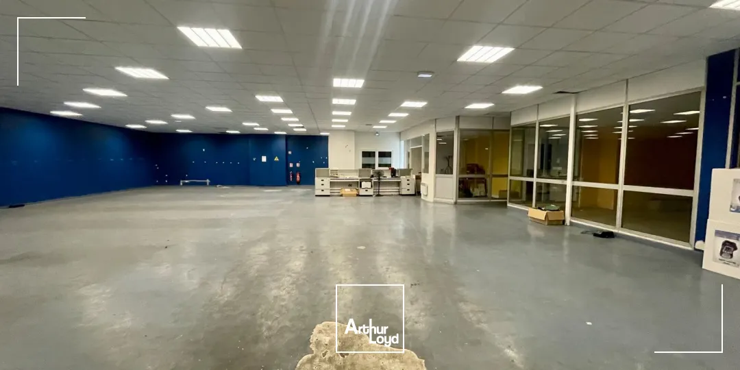 Locaux d'activité & Entrepôts - Location - SOTTEVILLE LES ROUEN - 76300 - 1738.8-1738.8 - 7749415