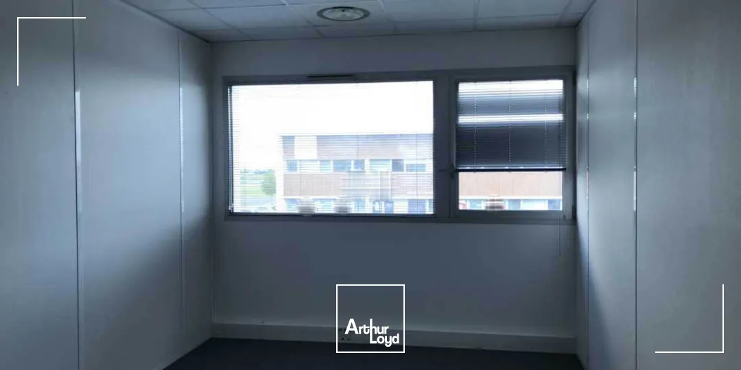 Bureaux - Location - MONTOIR DE BRETAGNE - 44550 - 81.97-81.97 - 7749524