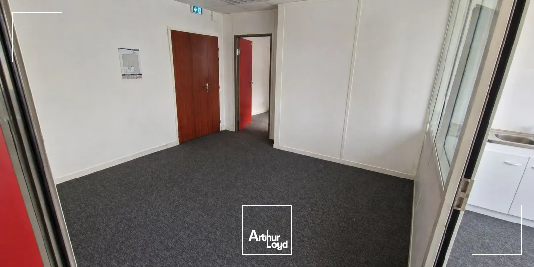Bureaux - Location - MONTOIR DE BRETAGNE - 44550 - 81.97-81.97 - 7749527