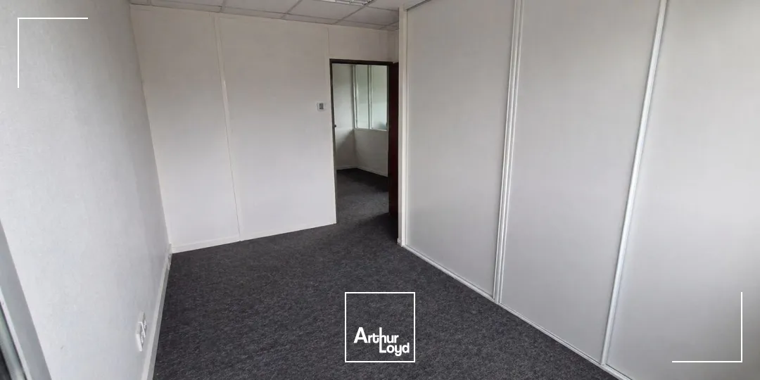 Bureaux - Location - MONTOIR DE BRETAGNE - 44550 - 81.97-81.97 - 7749528