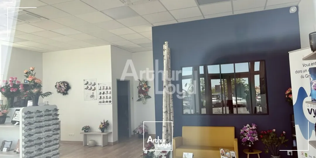 Locaux commerciaux - Location - SAINT-POURCAIN-SUR-SIOULE - 03500 - 80-80 - 7749534