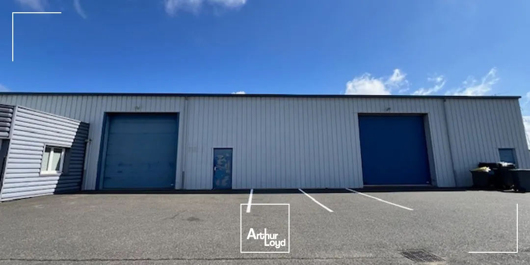 Locaux d'activité & Entrepôts - Location - MONTBRISON - 42600 - 160-160 - 7749547