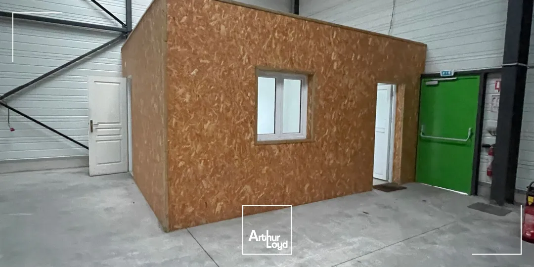 Locaux d'activité & Entrepôts - Location - GUICHAINVILLE - 27930 - 240-240 - 7749562